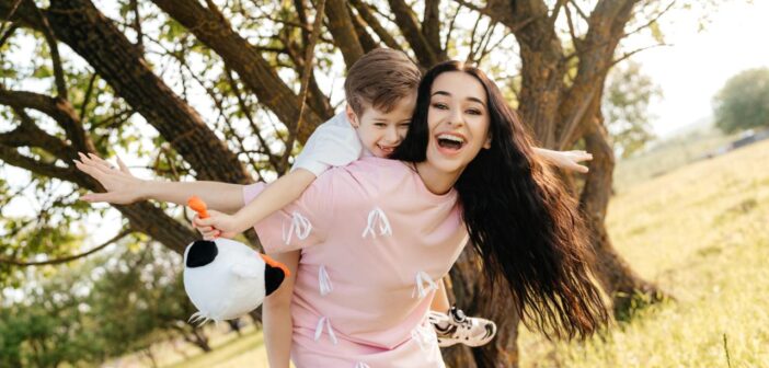 FIЇNKA  випускає особливу сімейну пісню “Лелека”, яка вже стала трендом в TikTok
