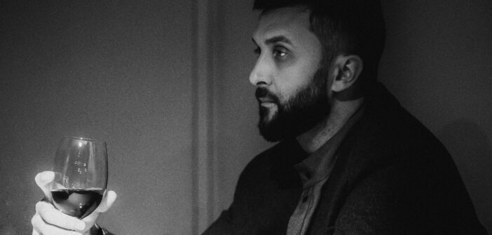 «ЦЕ ПРО СПРАВЖНІСТЬ — БУТИ ТАКИМ, ЯК ТИ Є…»: актор Ігор Захарчук