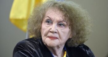 Ліна Костенко поскаржилася на порушення авторських прав