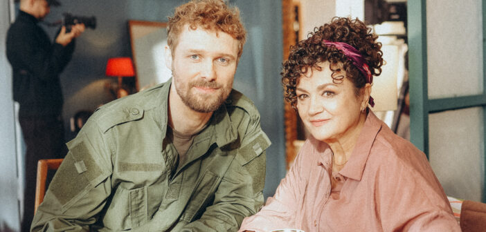 Ада Роговцева, Катерина Кузнєцова та Наталія Сумська в прем’єрі фільму  «Ну мам» з 22 січня