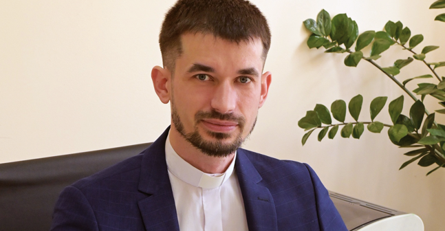 «Медицина, натхнена вірою»: інтерв’ю з о. Тарасом Вілюрою, генеральним директором ЛДЦ «Клініка святого Луки»