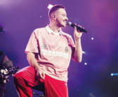 «МУЗИКУ Я РОБЛЮ В ПЕРШУ ЧЕРГУ ДЛЯ ЛЮДЕЙ»: ШУГАР