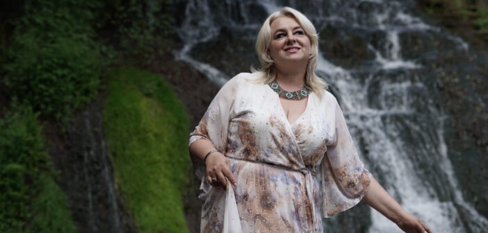 Галина Лукашонок представляє пісню «Океани» з віртуозним звучанням скрипальки Ірини Борух