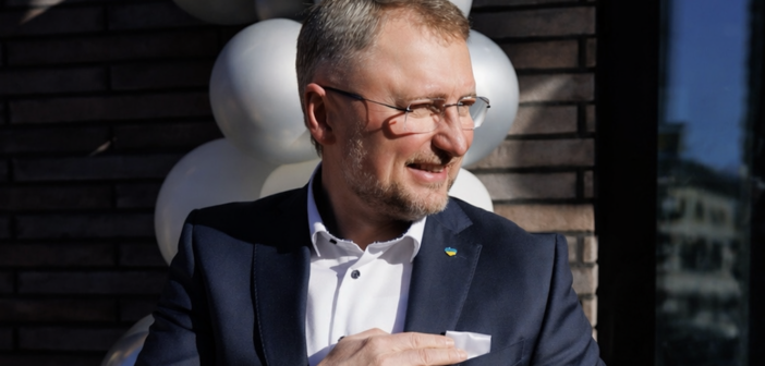 «Я не люблю компромісів. Або добре, або ніяк»: засновник клініки «Respect Dental» Руслан Савчук